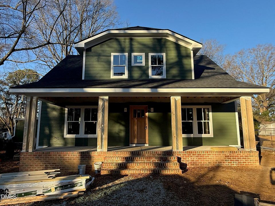 1st image of 415 E Lavender Ave