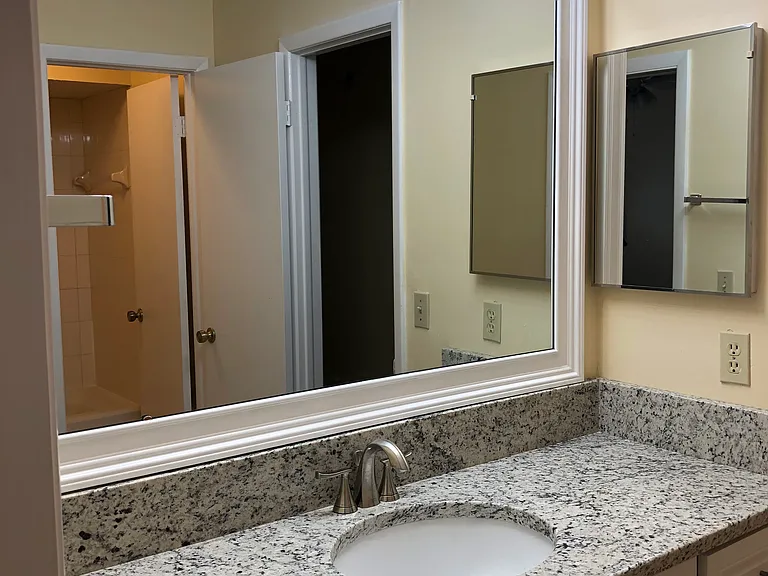 15730 Gardenside Ln — Photo 14