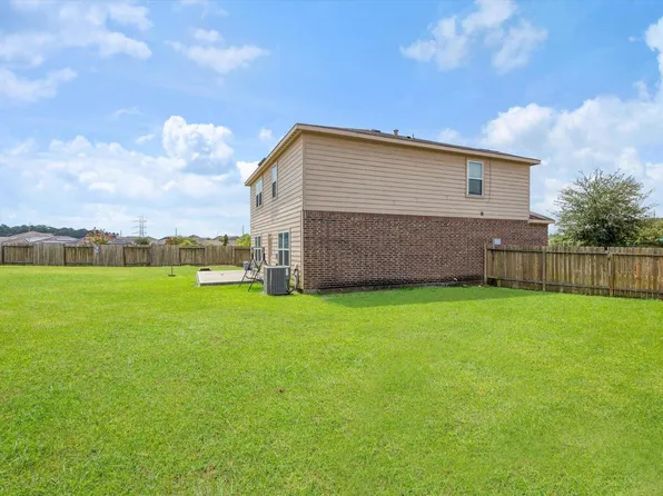 8843 Hazel Rose Sky Dr, Humble, TX 77338