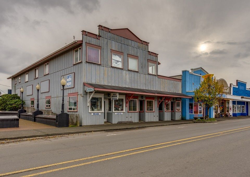 1st image of 304 Pacific Ave S