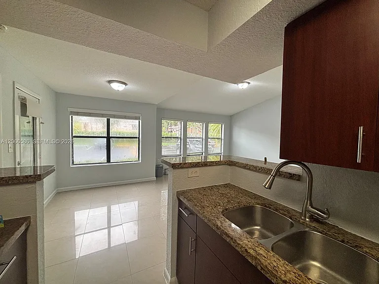 15591 SW 105th Ter #511 — Photo 6