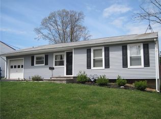 17 Georgetown Rd, Parlin, NJ 08859