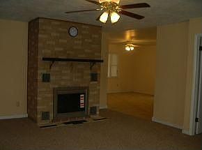 5th image of 19355 Linden Dr