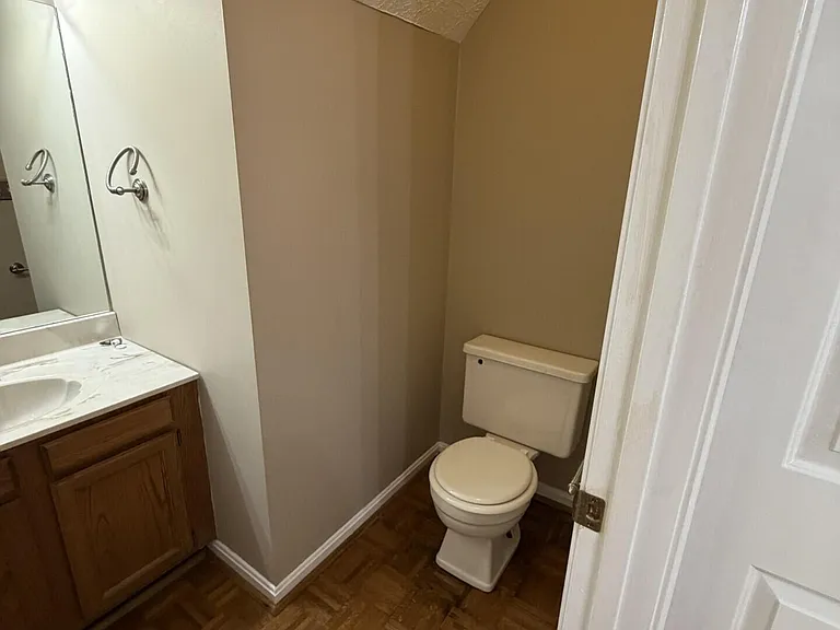 1100 Turkey Foot Rd #6 — Photo 11