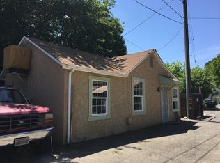 1224 1/2 Oak St, Red Bluff, CA 96080