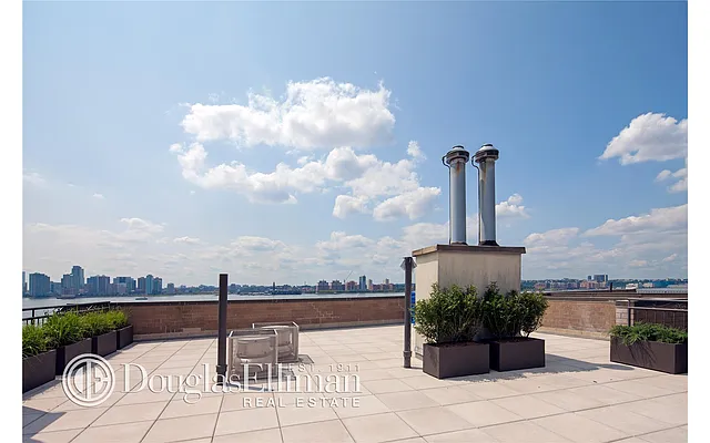 Sold by Douglas Elliman | media 20
