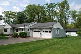 1st image of 634 Woodland Dr