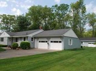 634 Woodland Dr, Traverse City, MI 49686