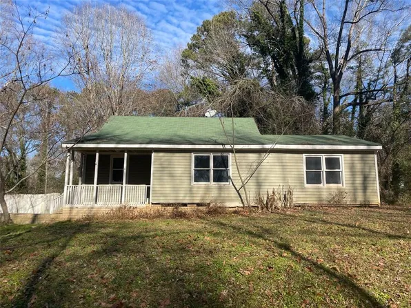 214 Pinewood Ln, Stockbridge, GA 30281