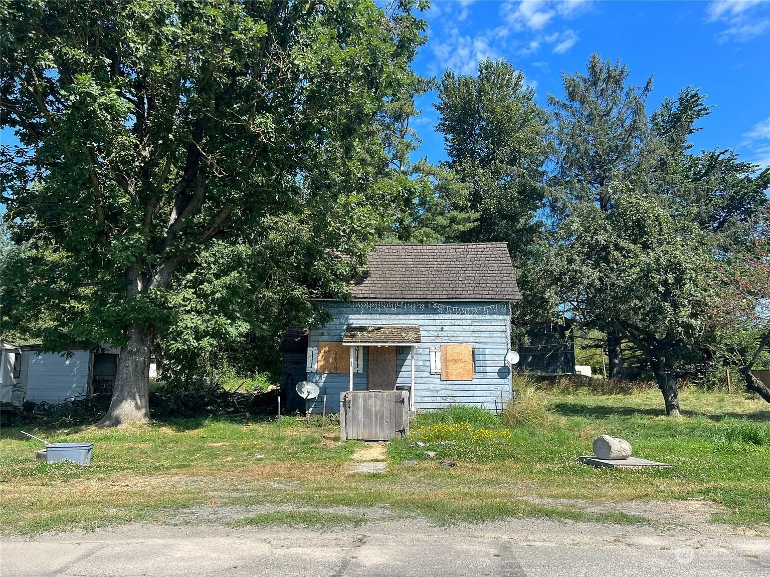 388 W 3rd Street photo 1