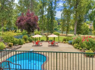 1099 SE Oriole St, Grants Pass, OR 97526