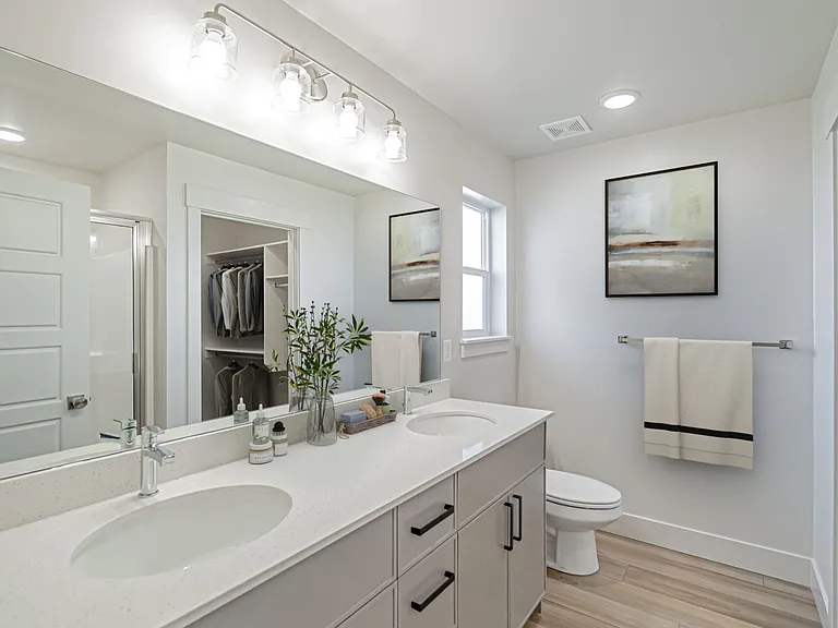 Southbridge Townhomes — Photo 16