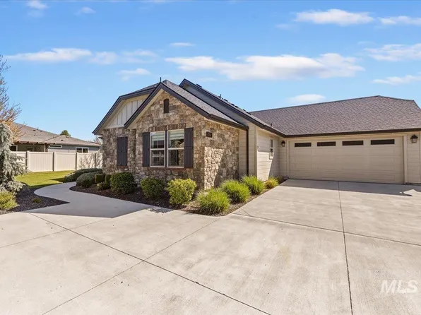 4204 E Silverking Ln, Meridian, ID 83642