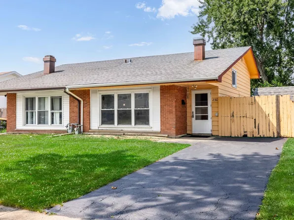 230 Grissom Ln, Hoffman Estates, IL 60169