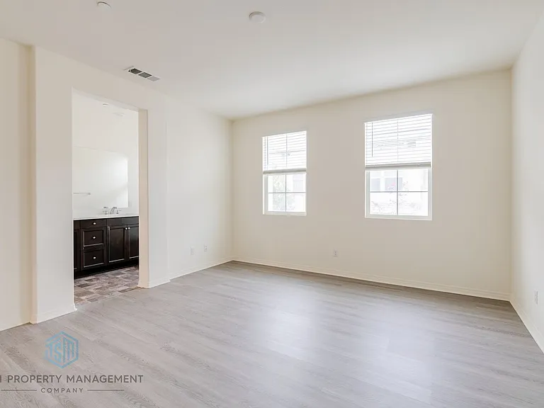 7099 Vernazza Pl — Photo 7