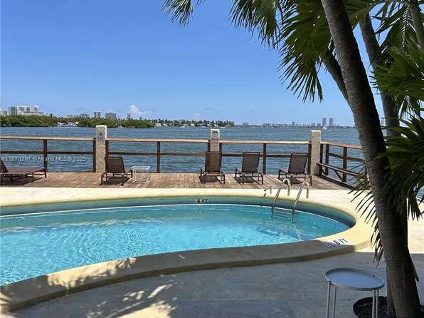 7845 NE Bayshore Ct APT 20, Miami, FL 33138