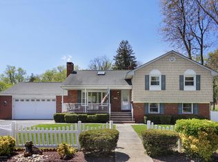15 Market St, Red Bank, NJ