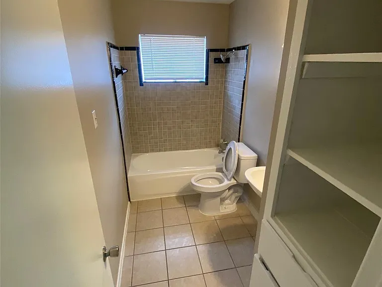 5814 Mackinaw Rd — Photo 9