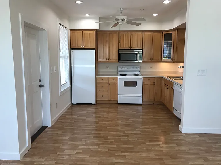 715 Caroline St #103 — Photo 15