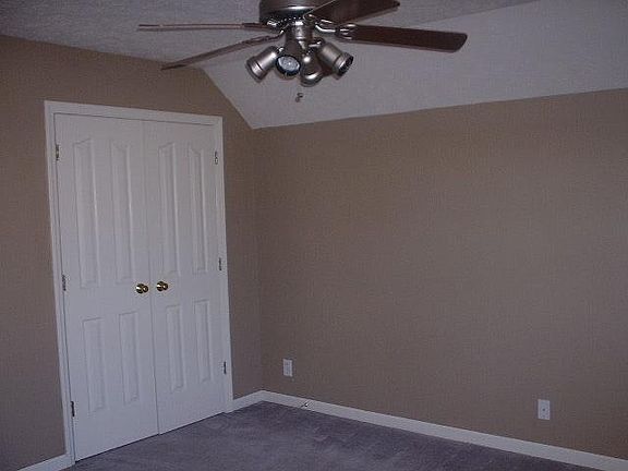 5th image of 2607 Battleground Dr
