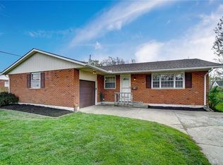 122 Mark Ln, Fairborn, OH 45324