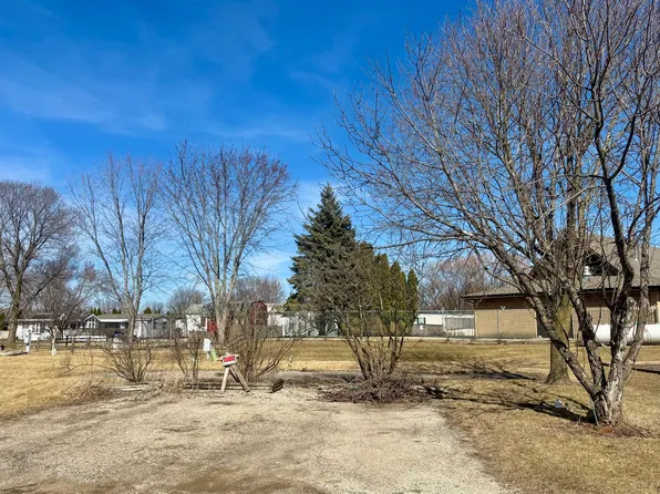 142 Sandpiper, Lakemoor, IL 60051
