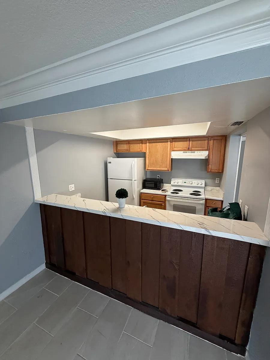 Building Photo - 6017 Windhover Dr #6017