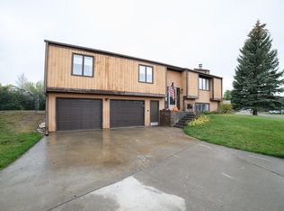 1132 20th Ave SW, Great Falls, MT 59404