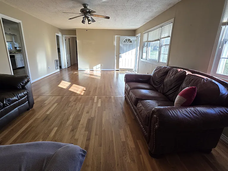 5004 Holmes Ave NW — Photo 7