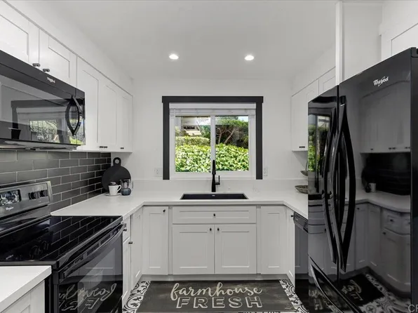 934 Knoll Vista Dr, San Marcos, CA 92078