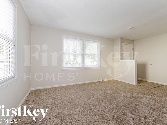 3rd image of 7809 E 49th St