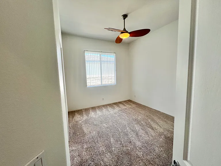 40921 Hovley Ct — Photo 36