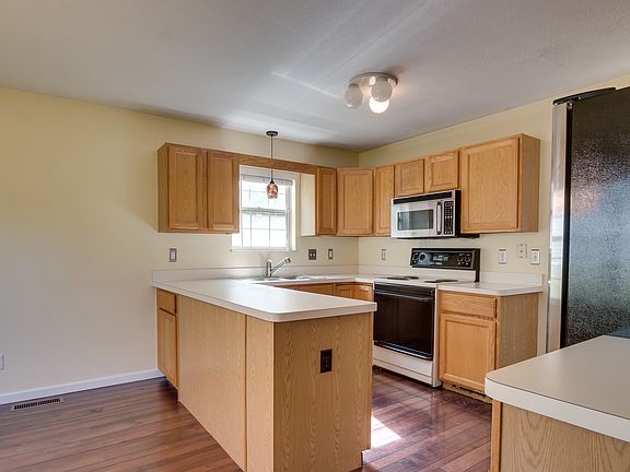 4th image of 947 E Kensington Ln