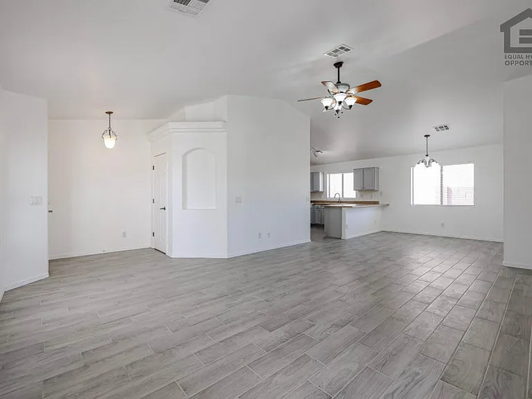 23928 W Desert Bloom St — Photo 10