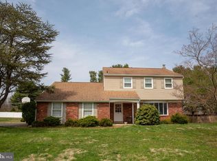 96 Joanne Rd, Holland, PA 18966