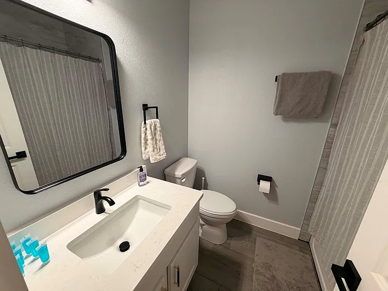 1235 S Plum St #D — Photo 10