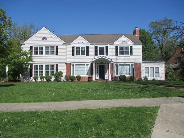 128 Riverside Rd, Riverside, IL 60546