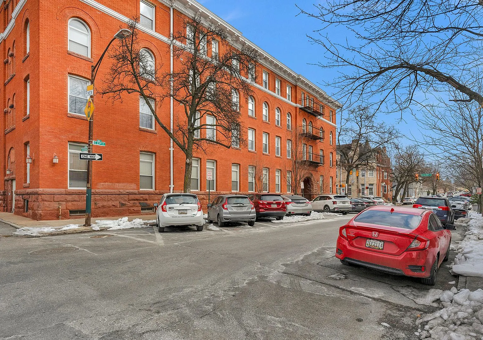 2300 N Calvert St — Photo 4