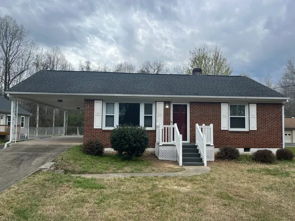 647 Jackson Hts, Danville, VA 24540