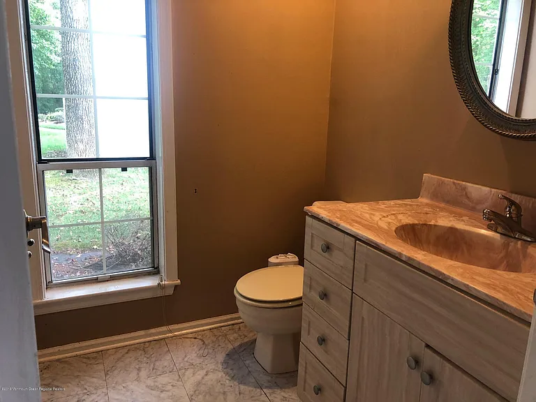 76 Foxwood Pl — Photo 10
