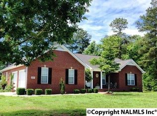 227 SE Helms Rd, Union Grove, AL 35175