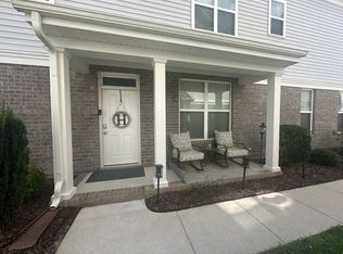 325 Sikeston Ln, Chesapeake, VA 23322