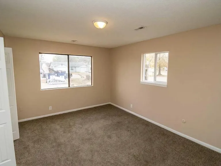 1520 E Fortuna St #3 — Photo 3