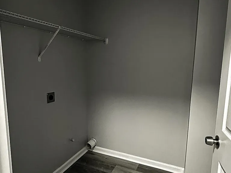 137 Edison Dr — Photo 23