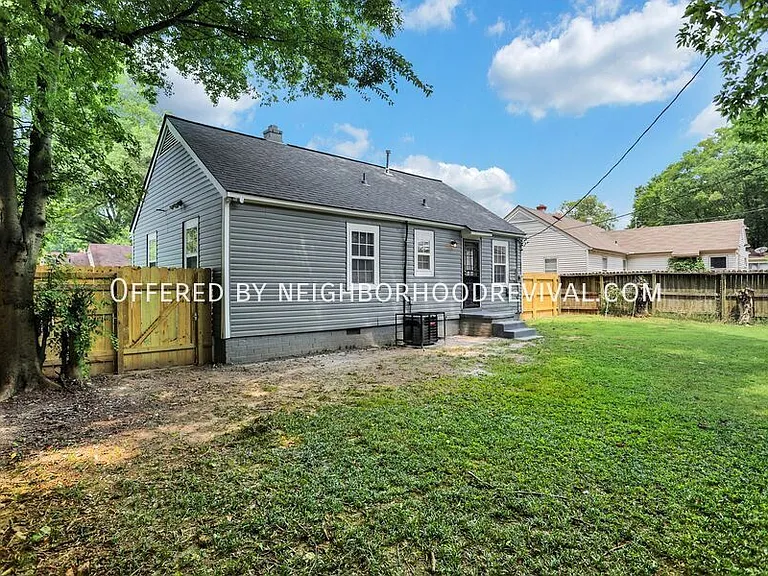 948 E Kelley Cir — Photo 20