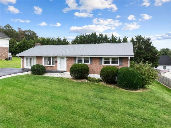 7372 Joyce Way, Radford, VA 24141