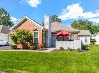 41 Stratford Green Dr, Canfield, OH 44406