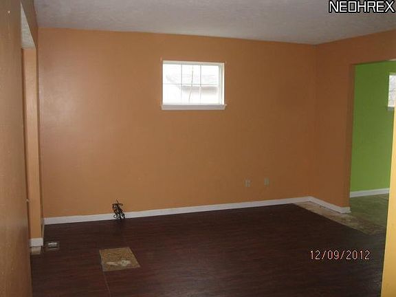 4th image of 15413 Lucknow Ave