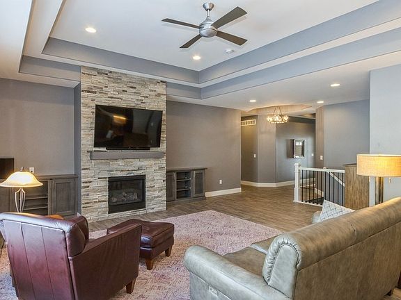 4th image of 502 Crabapple Ln