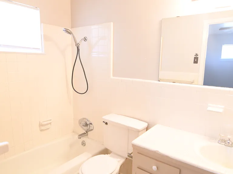 2802 W Ave N, Temple — Photo 11